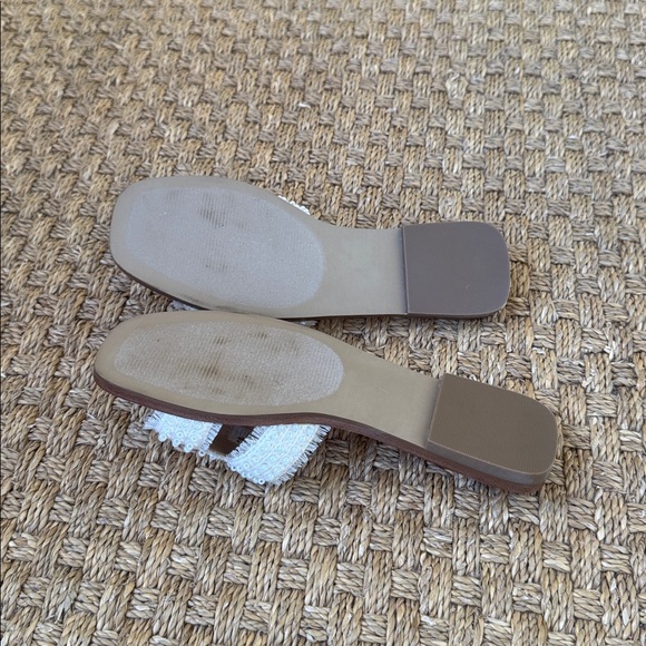 New Without Box Steve Madden White Beaded Slip-On Sandals - Picture 5 of 5